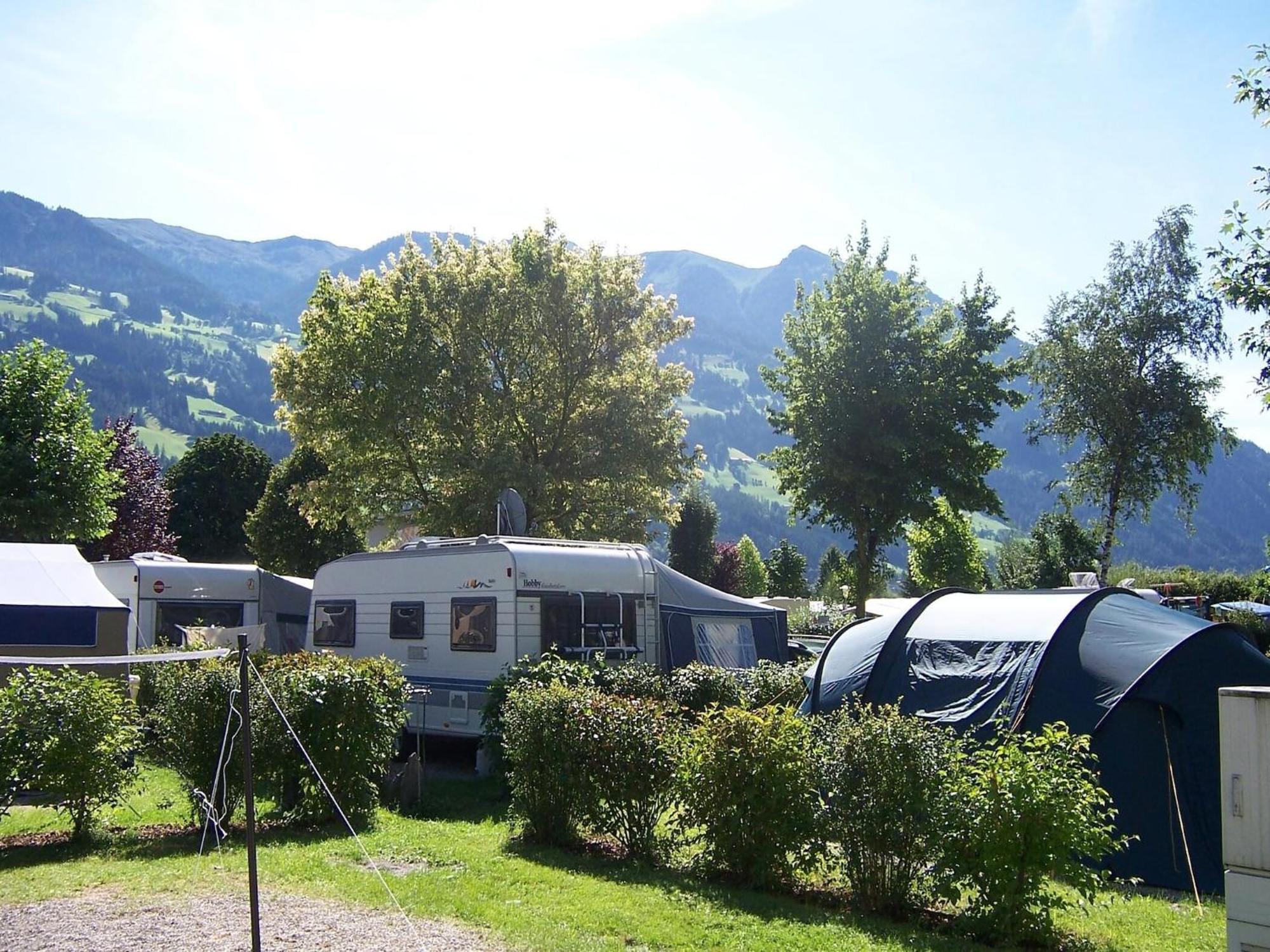 Apartment In Fuegen With A Garden Екстер'єр фото
