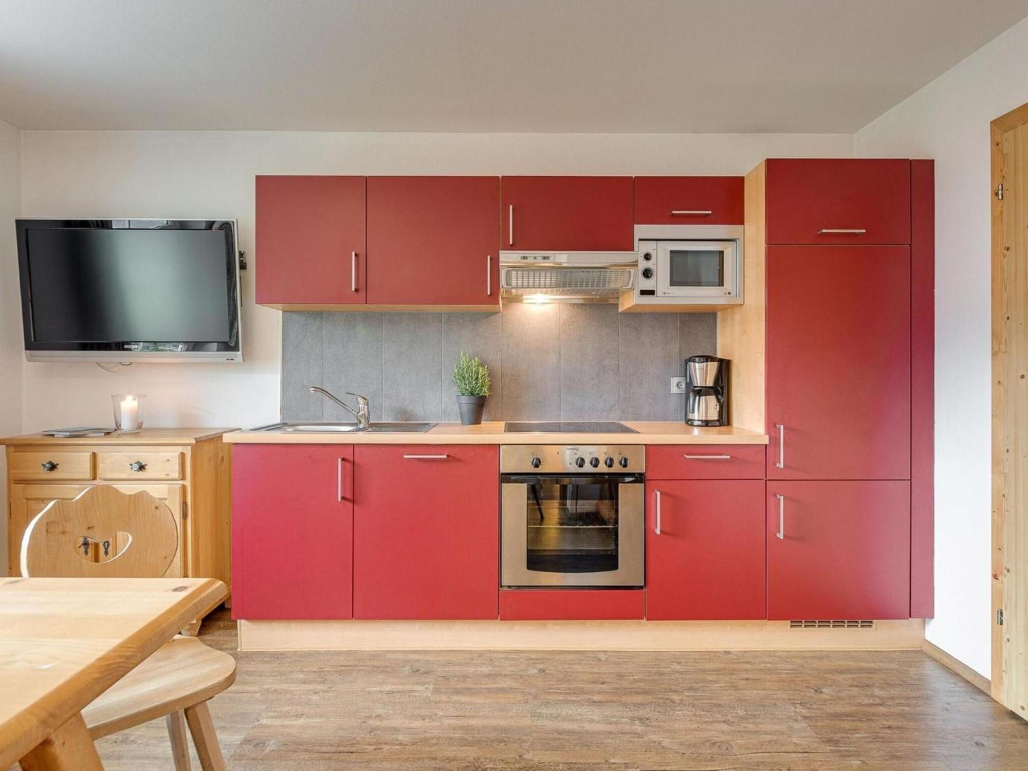 Apartment In Fuegen With A Garden Екстер'єр фото